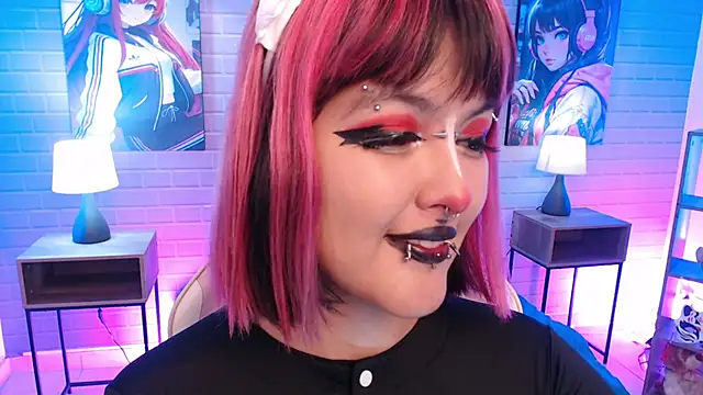 lil candy77 online show from 06-06-26, 12:10