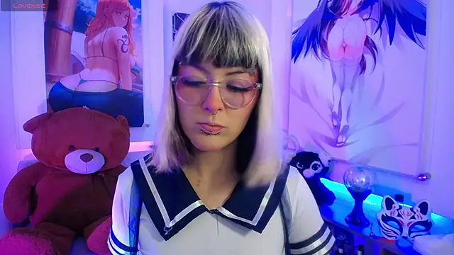 lil candy77 online show from 11-04-25, 12:09