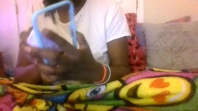 prettymaa online show from 10-29-25, 05:50