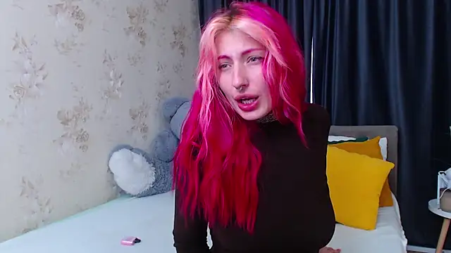 Nina Blum  online show from 11-14-25, 06:28