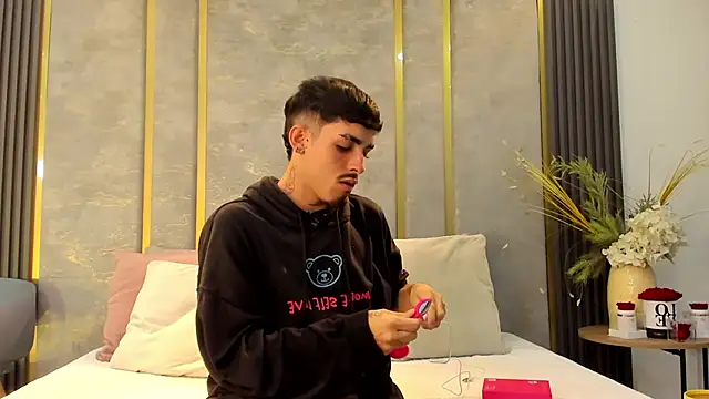 NikoStone  online show from 11-07-25, 04:28