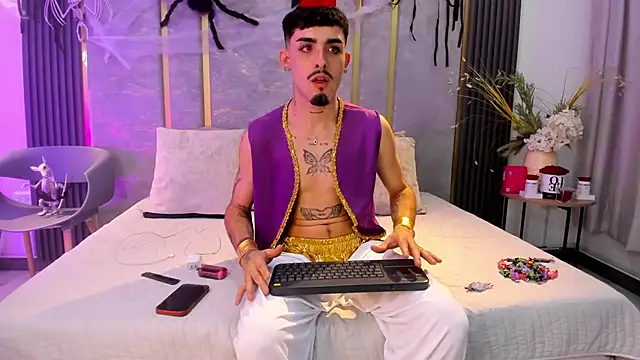 NikoStone  online show from 10-31-25, 04:20