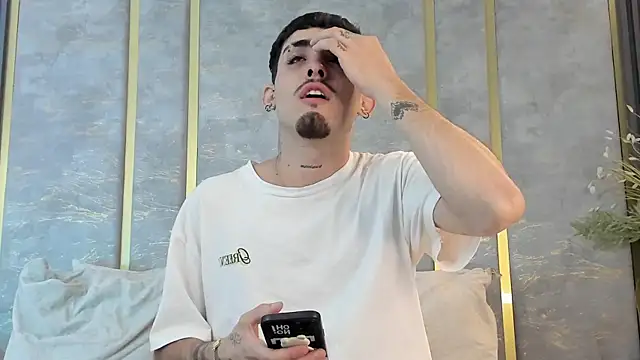 NikoStone  online show from 12-21-25, 04:36