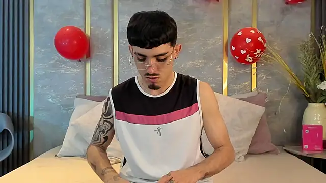 NikoStone  online show from 02-14-26, 04:45