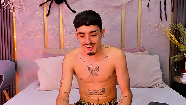 NikoStone  online show from 10-26-25, 04:24