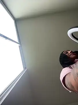 Sophie Dreamss online show from 03-12-26, 08:35