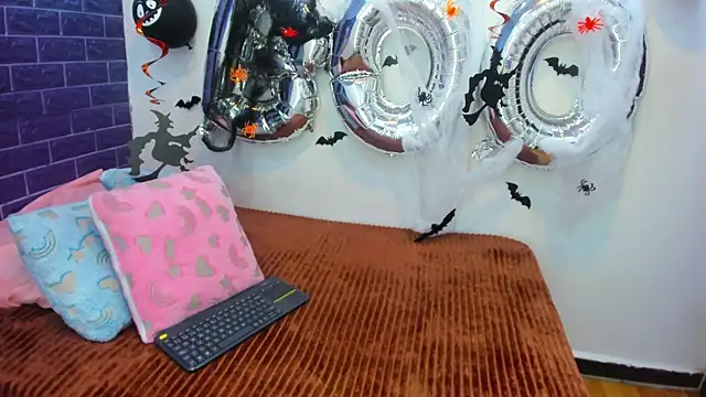 Cora 222 online show from 11-01-25, 07:30