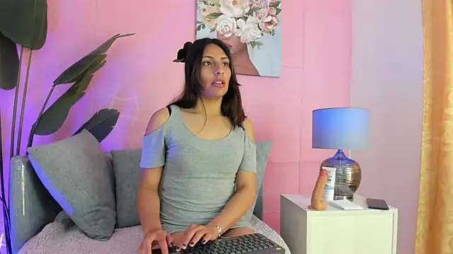 angelica cute12 online show from 09-20-25, 02:55