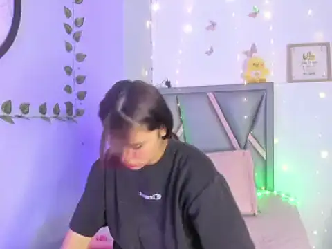 Sofia villareal online show from 02-10-26, 01:21