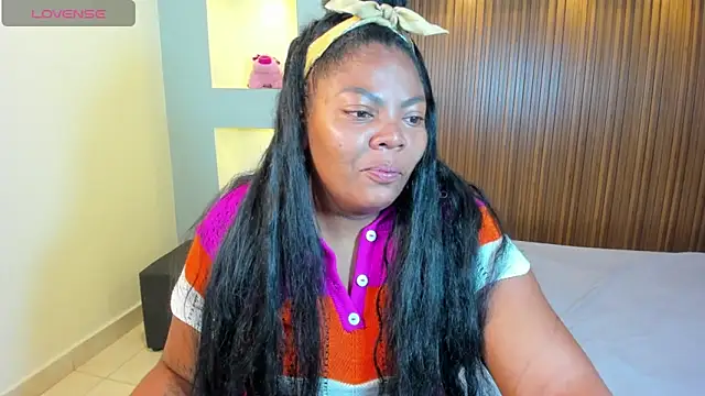 Snapshot of MilaSky6 chatting on 09-12-25, 03:28 MilaSky6 online show from 09-12-25, 03:28