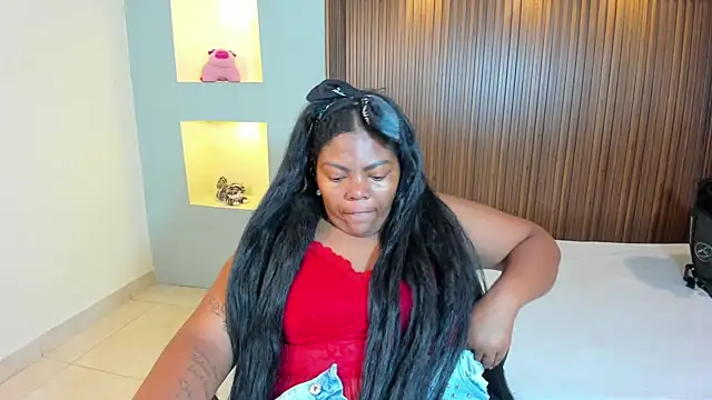 Snapshot of MilaSky6 chatting on 09-18-25, 04:04 MilaSky6 online show from 09-18-25, 04:04