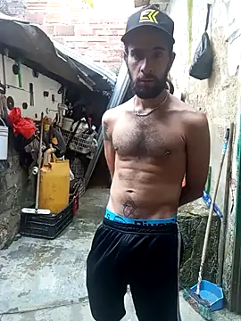 Snapshot of hairy_mannn chatting on 01-15-26, 05:27 hairy mannn online show from 01-15-26, 05:27