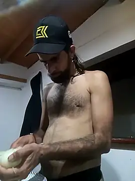 Snapshot of hairy_mannn chatting on 02-11-26, 02:50 hairy mannn online show from 02-11-26, 02:50