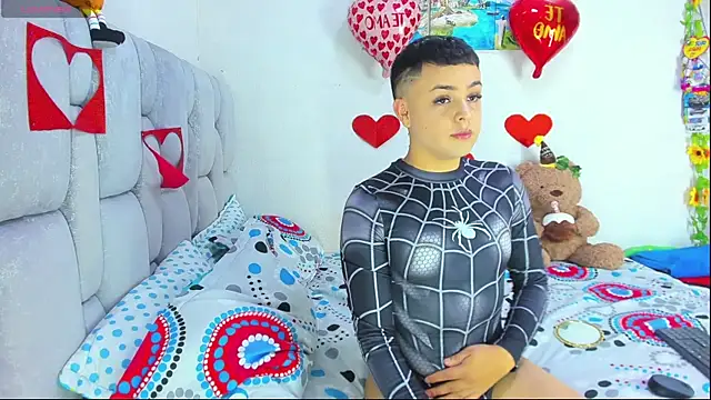 christopher Hot online show from 02-17-26, 07:55