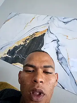 Snapshot of LuciousLyon chatting on 10-29-25, 10:42 LuciousLyon online show from 10-29-25, 10:42