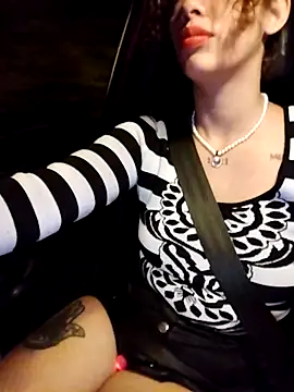 roxyrougee online show from 12-18-25, 08:41