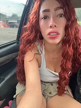 roxyrougee online show from 06-15-26, 01:00