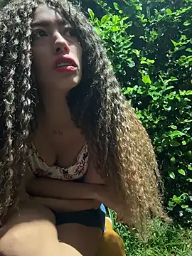 roxyrougee online show from 06-27-26, 10:54