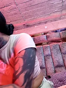 Snapshot of missashlyrosette chatting on 12-18-25, 02:49 missashlyrosette online show from 12-18-25, 02:49