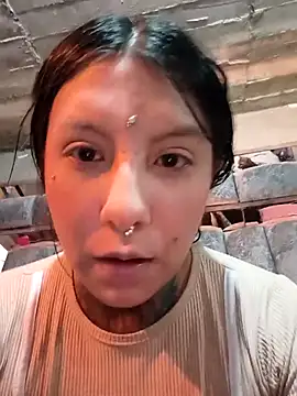 Snapshot of missashlyrosette chatting on 11-16-25, 05:01 missashlyrosette online show from 11-16-25, 05:01