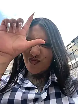 Snapshot of missashlyrosette chatting on 12-21-25, 07:37 missashlyrosette online show from 12-21-25, 07:37