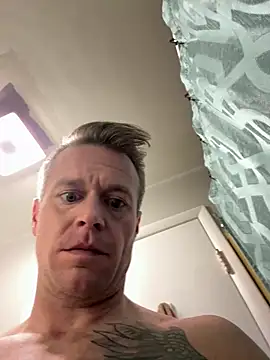 DILFiGuess11 online show from 11-16-25, 06:07