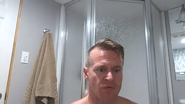 Snapshot of DILFiGuess11 chatting on 06-03-26, 04:35 DILFiGuess11 online show from 06-03-26, 04:35