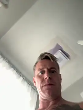 DILFiGuess11 online show from 09-17-25, 04:42