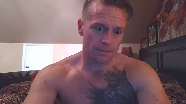 Snapshot of DILFiGuess11 chatting on 06-05-26, 04:28 DILFiGuess11 online show from 06-05-26, 04:28