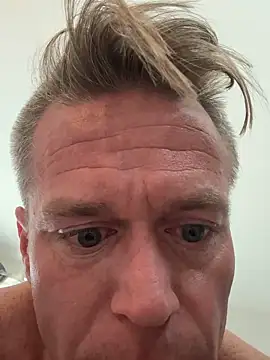 DILFiGuess11 online show from 09-21-25, 06:57