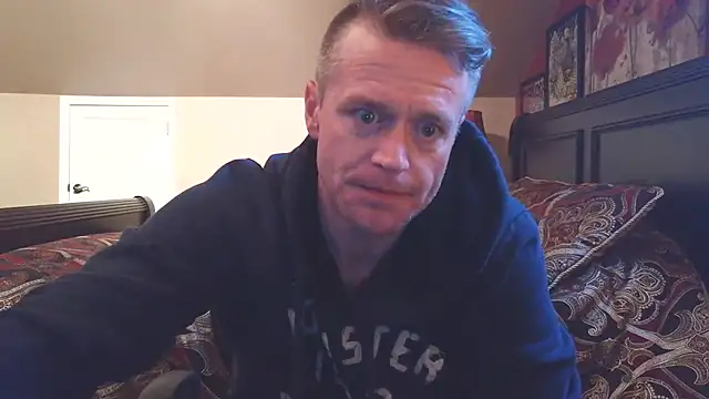 Snapshot of DILFiGuess11 chatting on 05-25-26, 10:25 DILFiGuess11 online show from 05-25-26, 10:25
