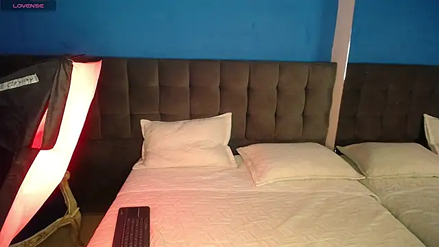 Aaron Fordd online show from 10-15-25, 08:06