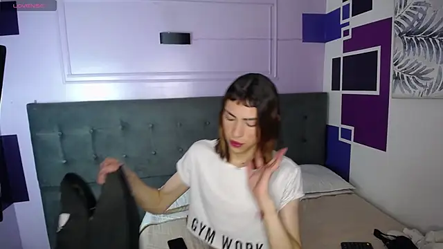 Aaron Fordd online show from 10-24-25, 05:01