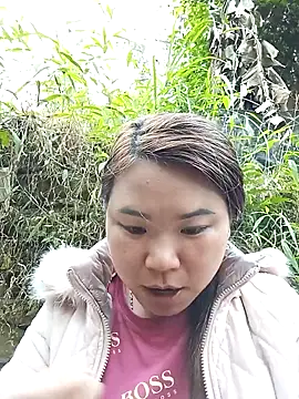 may-squirl online show from 12-18-25, 05:56