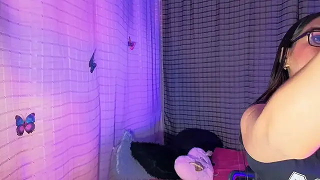 Kayleemorales online show from 11-29-25, 04:18