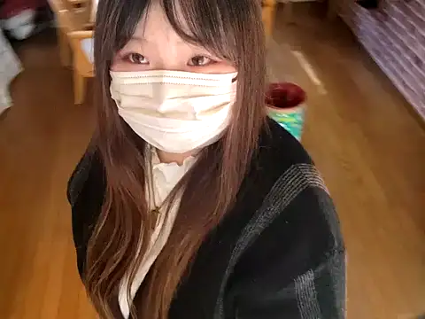 Snapshot of AYA_dayo chatting on 11-04-25, 01:42 AYA dayo online show from 11-04-25, 01:42