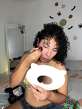 ViolettaMiller  online show from 10-17-25, 01:13