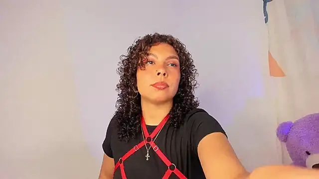 ViolettaMiller  online show from 04-09-26, 01:17