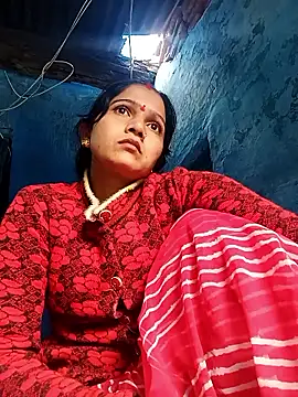 Snapshot of Jooli_xx chatting on 02-20-26, 06:19 Jooli xx online show from 02-20-26, 06:19