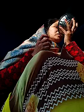 Snapshot of Jooli_xx chatting on 02-13-26, 02:44 Jooli xx online show from 02-13-26, 02:44