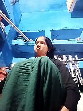 Jooli xx online show from 03-18-26, 01:53