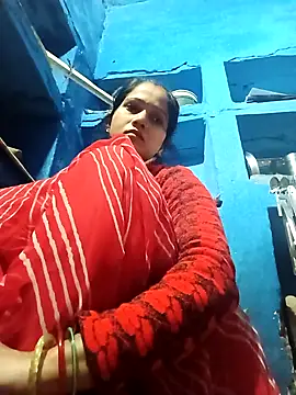 Snapshot of Jooli_xx chatting on 02-01-26, 12:09 Jooli xx online show from 02-01-26, 12:09