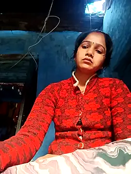 Snapshot of Jooli_xx chatting on 02-18-26, 01:58 Jooli xx online show from 02-18-26, 01:58