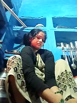 Snapshot of Jooli_xx chatting on 02-04-26, 12:49 Jooli xx online show from 02-04-26, 12:49