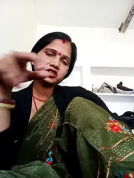 Snapshot of Jooli_xx chatting on 02-22-26, 09:11 Jooli xx online show from 02-22-26, 09:11