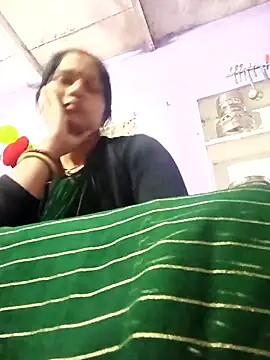 Snapshot of Jooli_xx chatting on 02-23-26, 11:27 Jooli xx online show from 02-23-26, 11:27