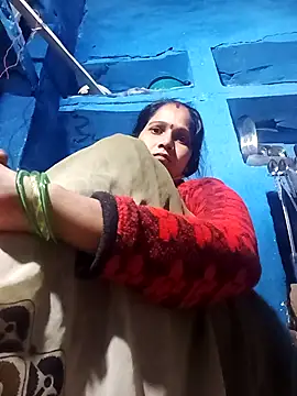 Snapshot of Jooli_xx chatting on 01-16-26, 01:48 Jooli xx online show from 01-16-26, 01:48