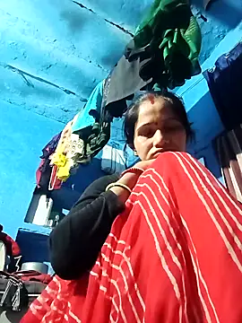 Snapshot of Jooli_xx chatting on 02-06-26, 02:57 Jooli xx online show from 02-06-26, 02:57