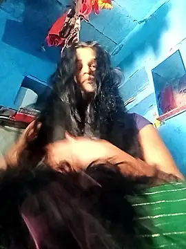 Snapshot of Jooli_xx chatting on 03-02-26, 03:18 Jooli xx online show from 03-02-26, 03:18