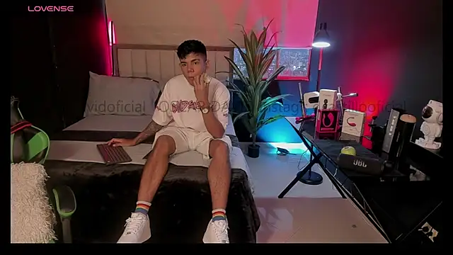 Jack castell online show from 04-17-26, 11:18